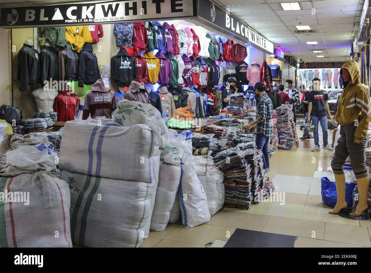 Wholesale Garment Hub