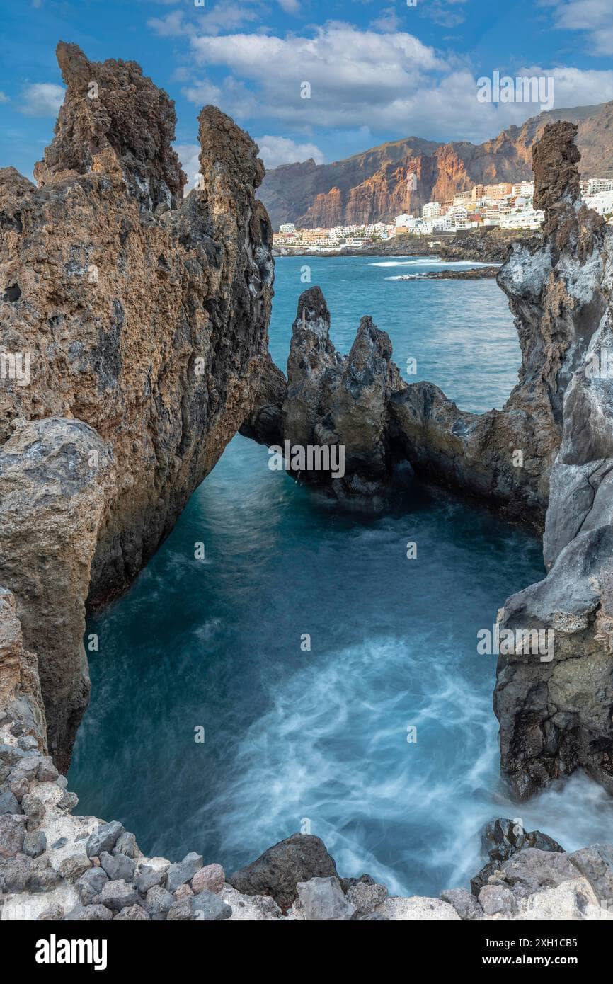 Volcanic Coastal Views