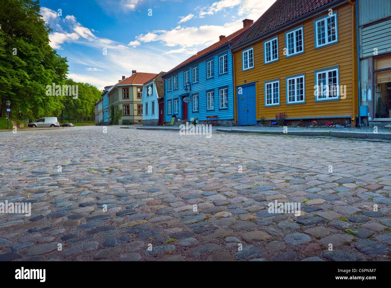Cobblestone Streets & Galleries