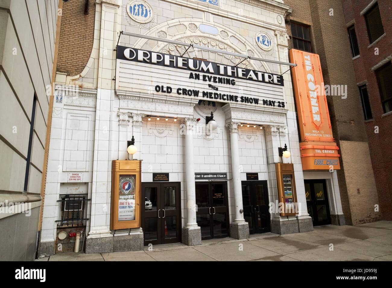Live Music & Comedy Hub