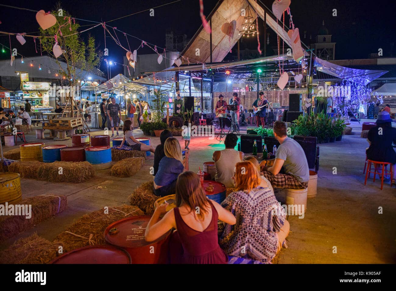 Live Music & DJ Sets