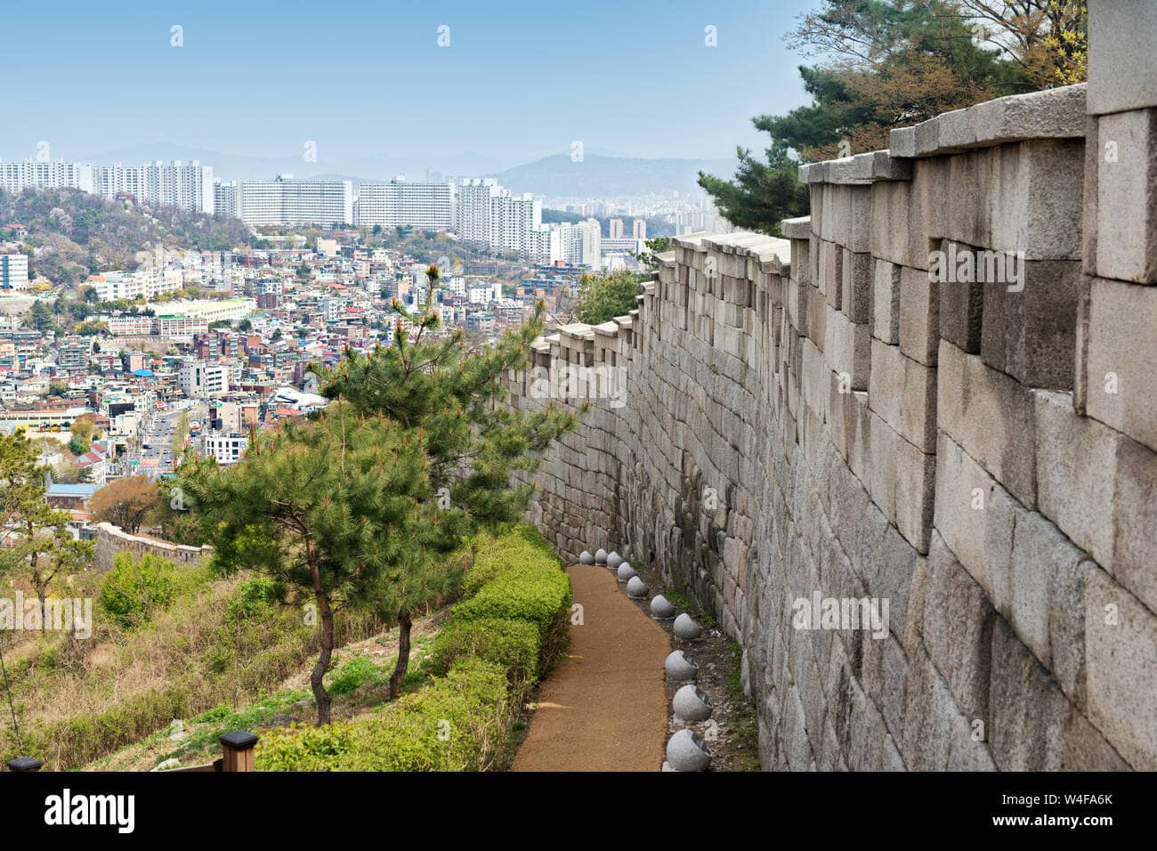 Hanyang Wall and Mountain Trails