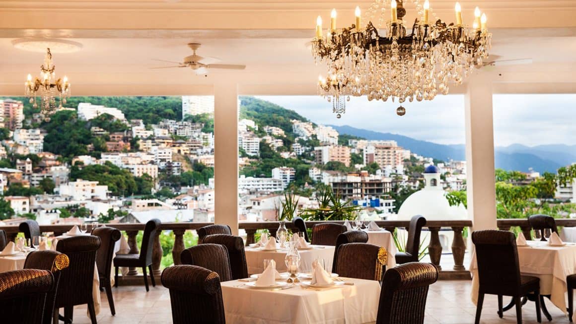 The Iguana Restaurant Dining