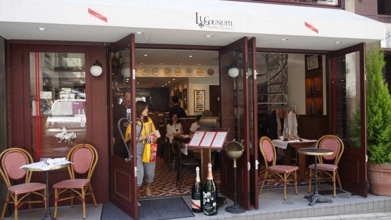 French Cafes and Bistros