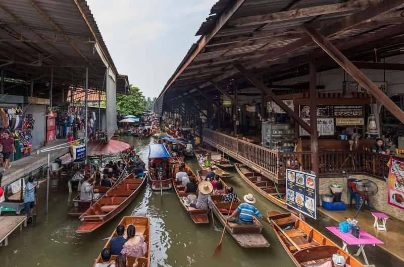 Boat Rides Along the Khlongs