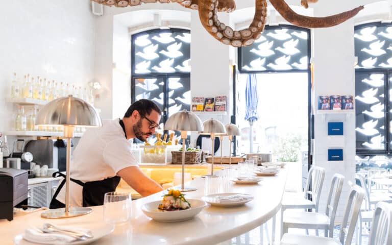 Upscale Dining & Cafes