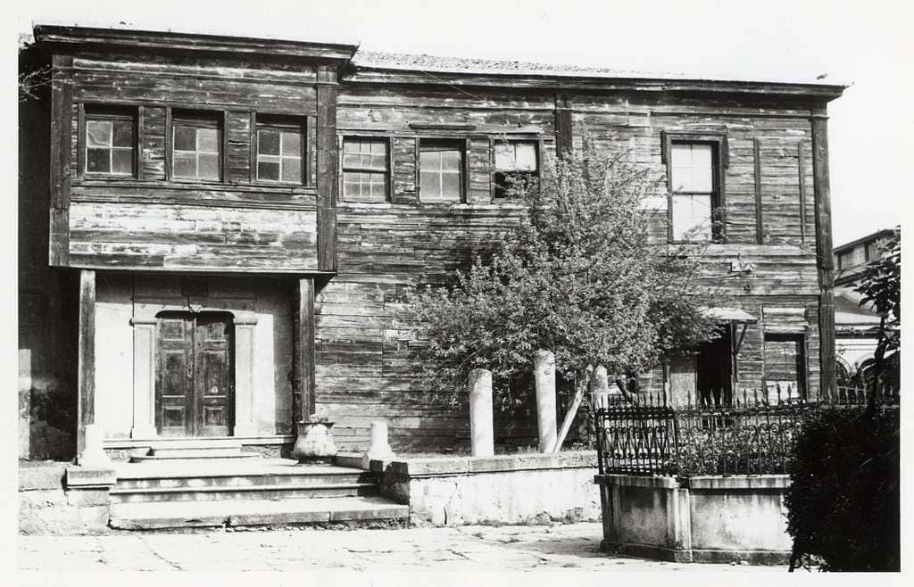 Historic Lodge Architecture