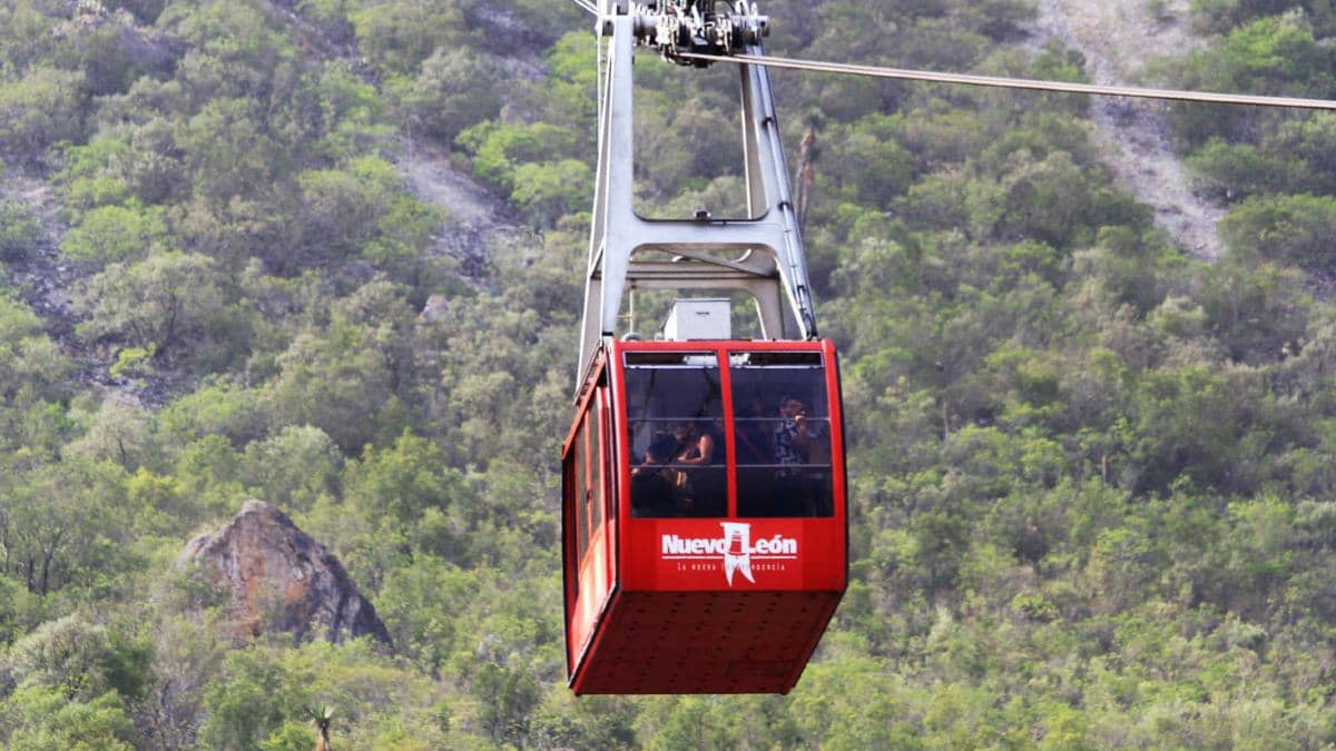 Scenic Cable Car Ride