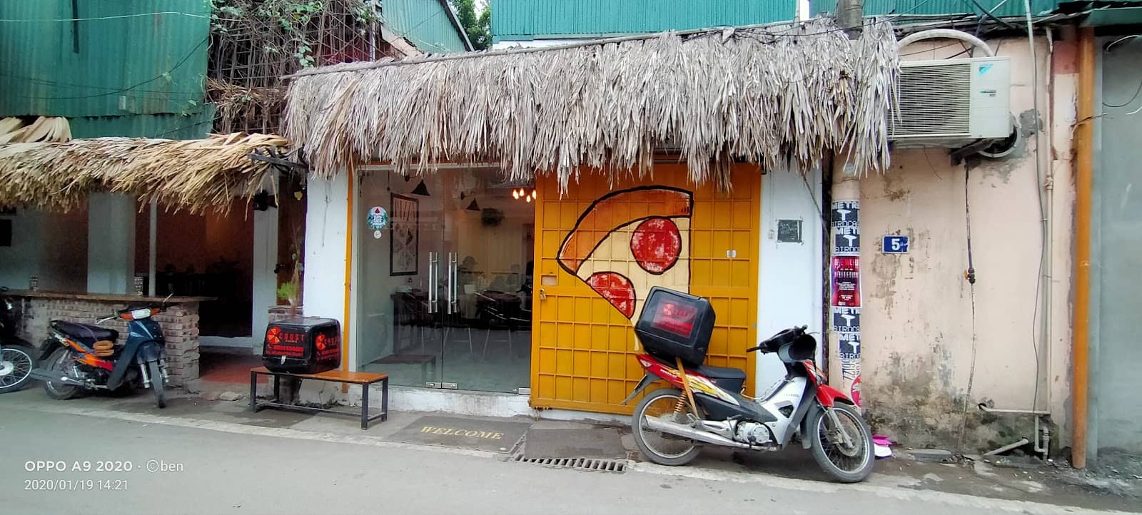 Moroccan Chicken & Pepperoni Crust