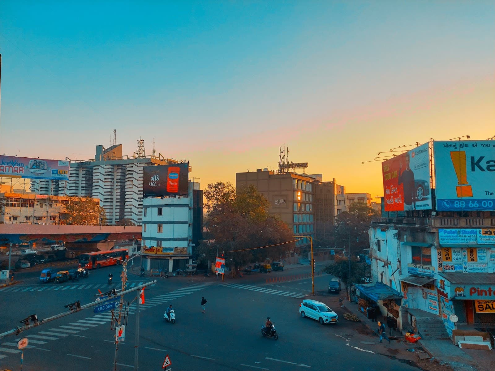 Ellis Bridge Ahmedabad - Image 1
