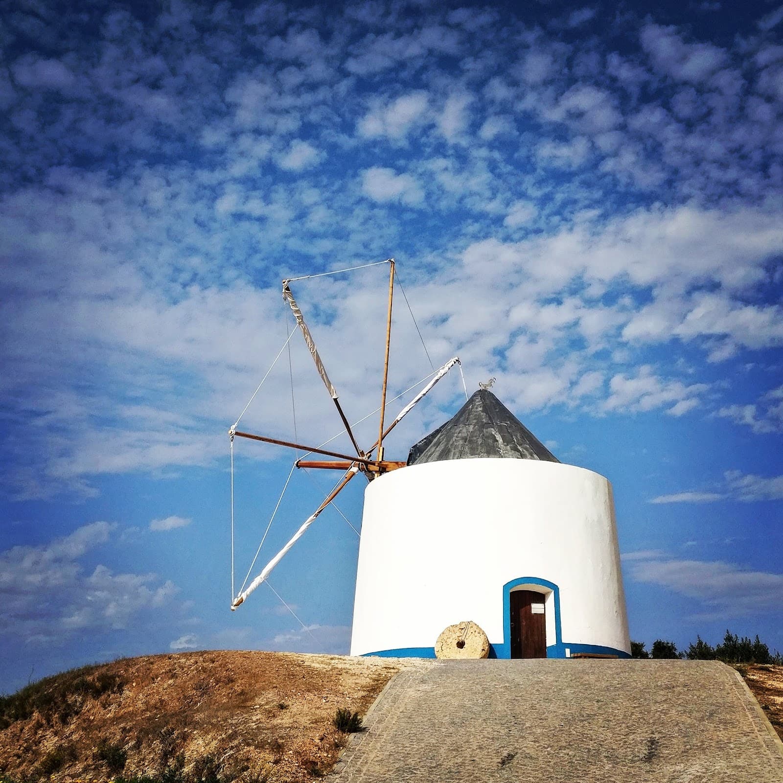Odeceixe Windmill - Image 1