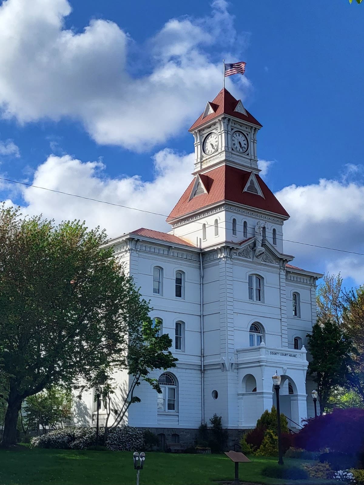 Benton County Courthouse - Image 1