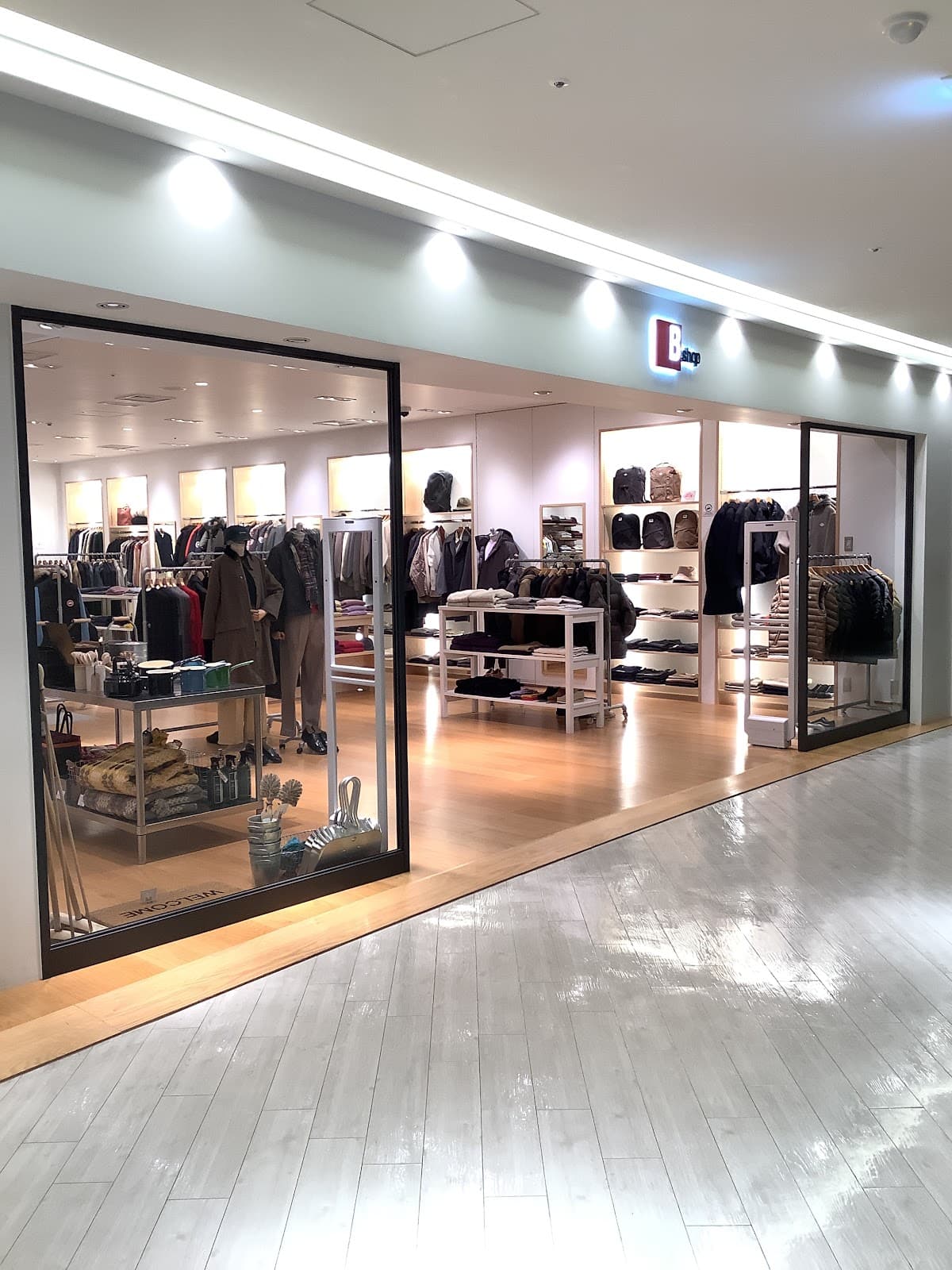 Bshop Osaka - Image 1