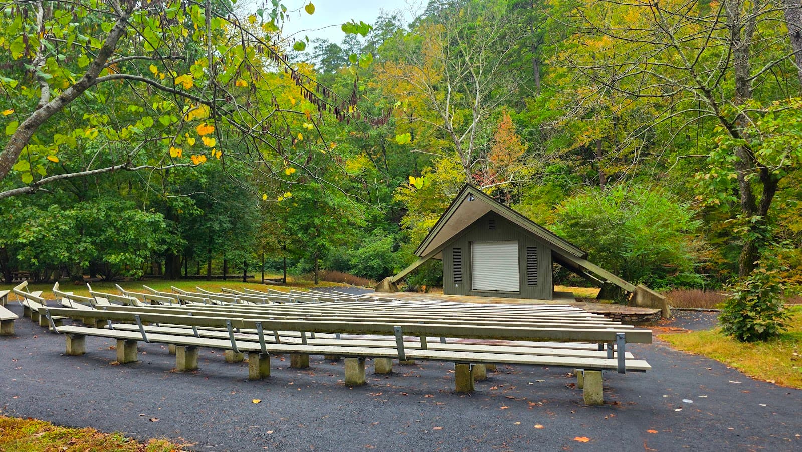 Gulpha Gorge Campground and Creek - Image 1