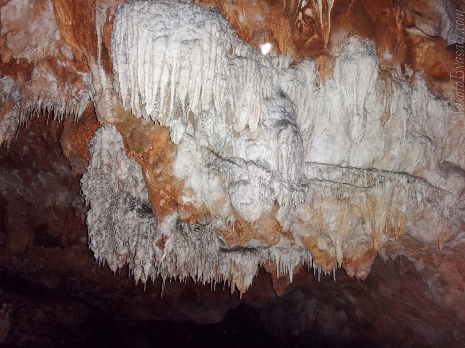 Mae Lana Cave Thailand - Image 1