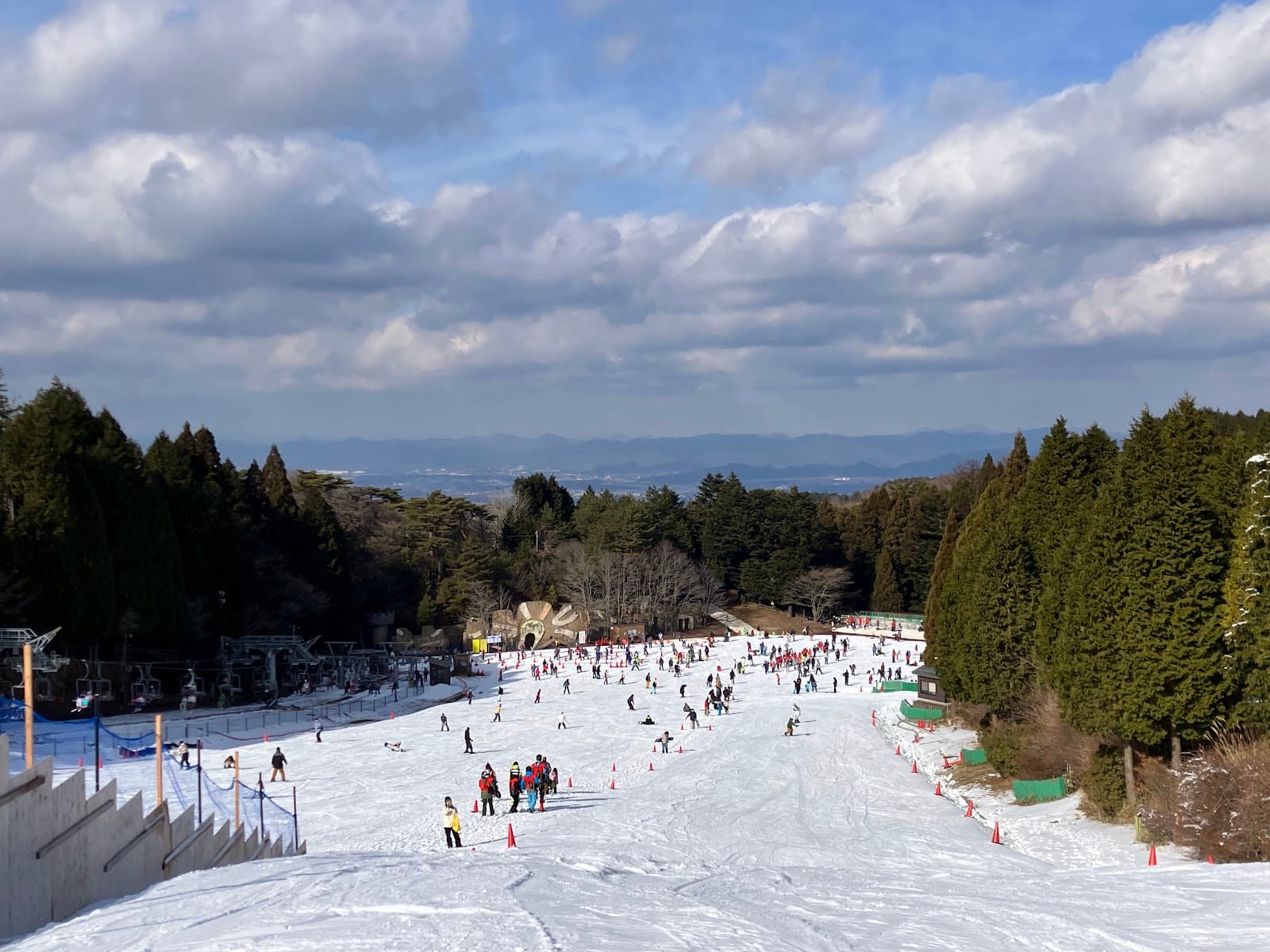 Ski Resort near Osaka - Image 1