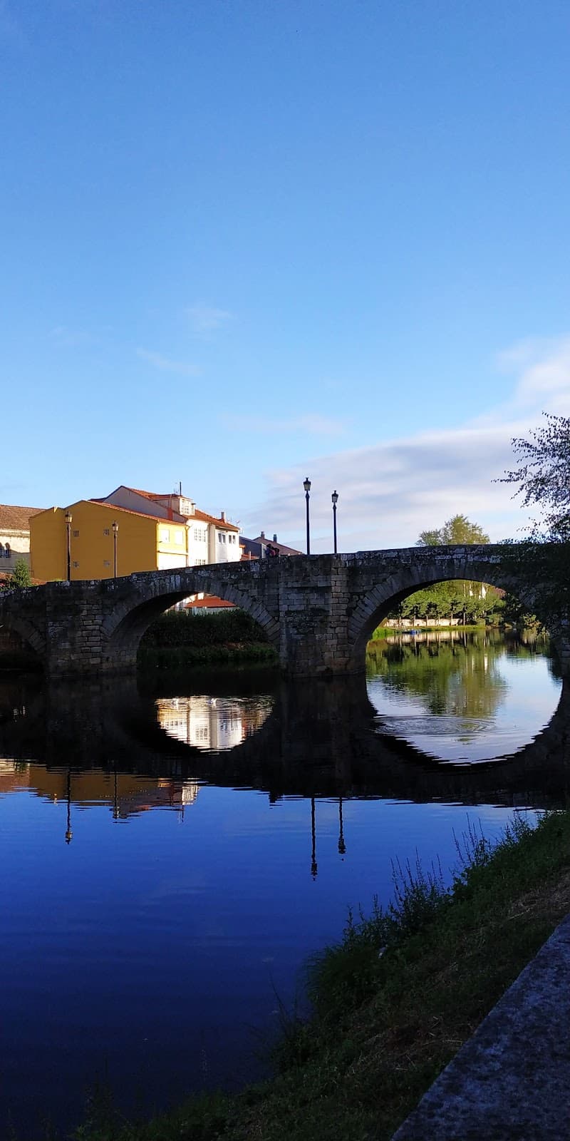 Ponte Vella Monforte de Lemos - Image 1
