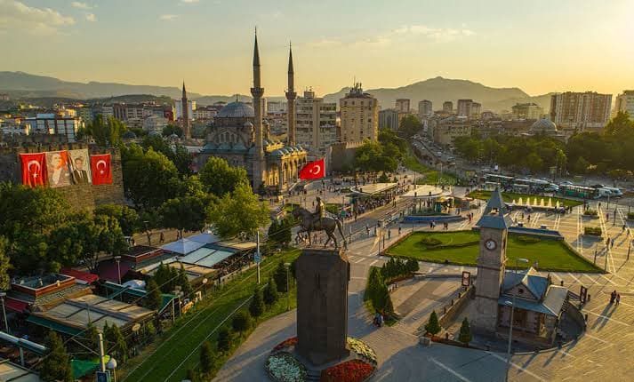 Cumhuriyet Square - Image 1