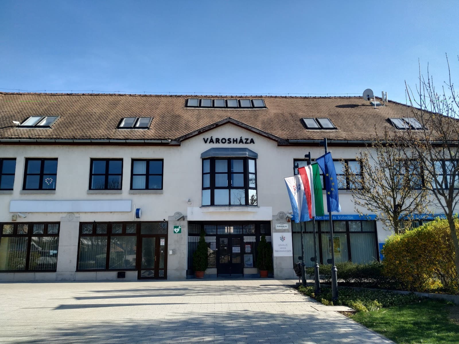 Gödöllő Town Hall - Image 1