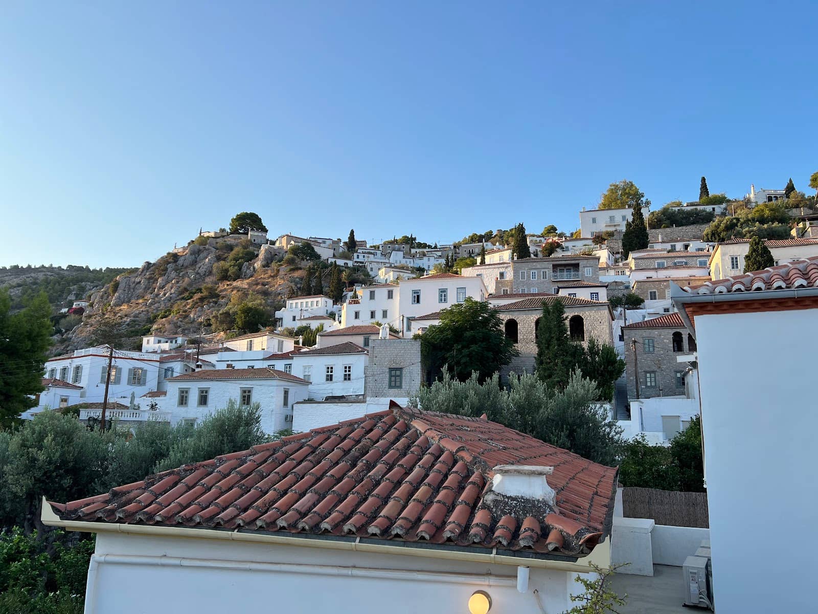 Charming & Well-Equipped Rooms