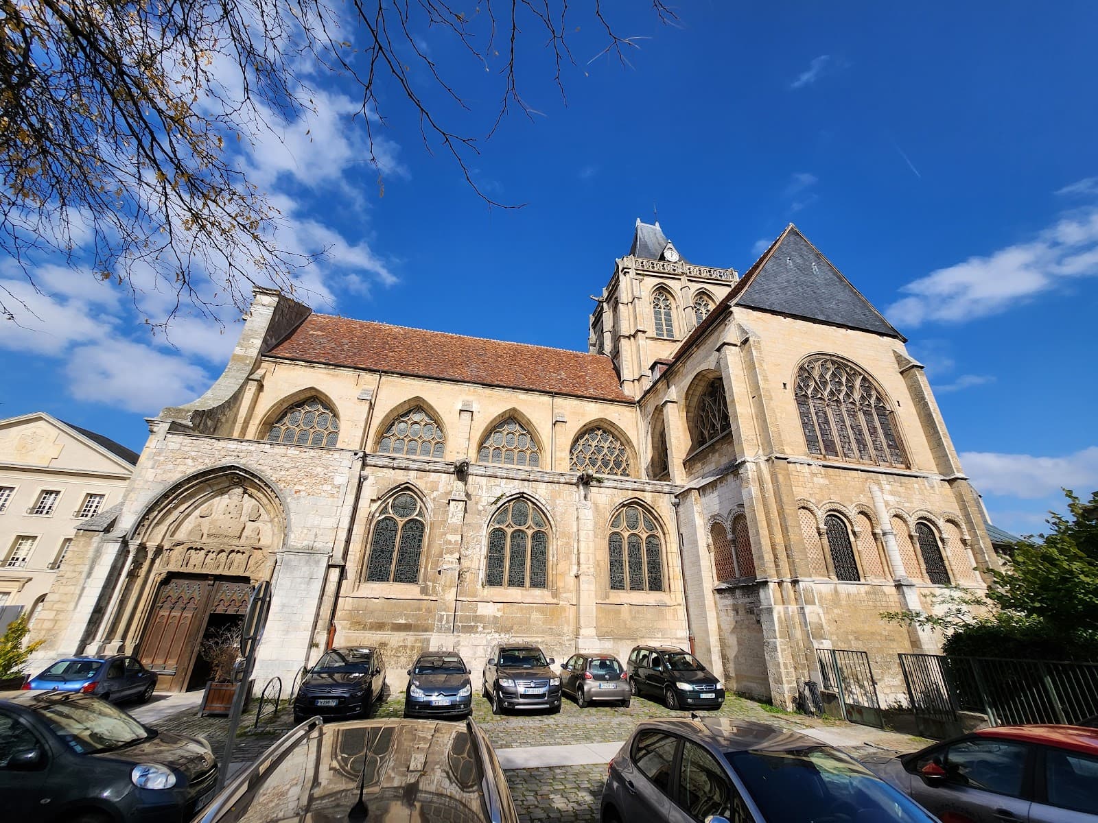 Saint-Taurin Church - Image 1