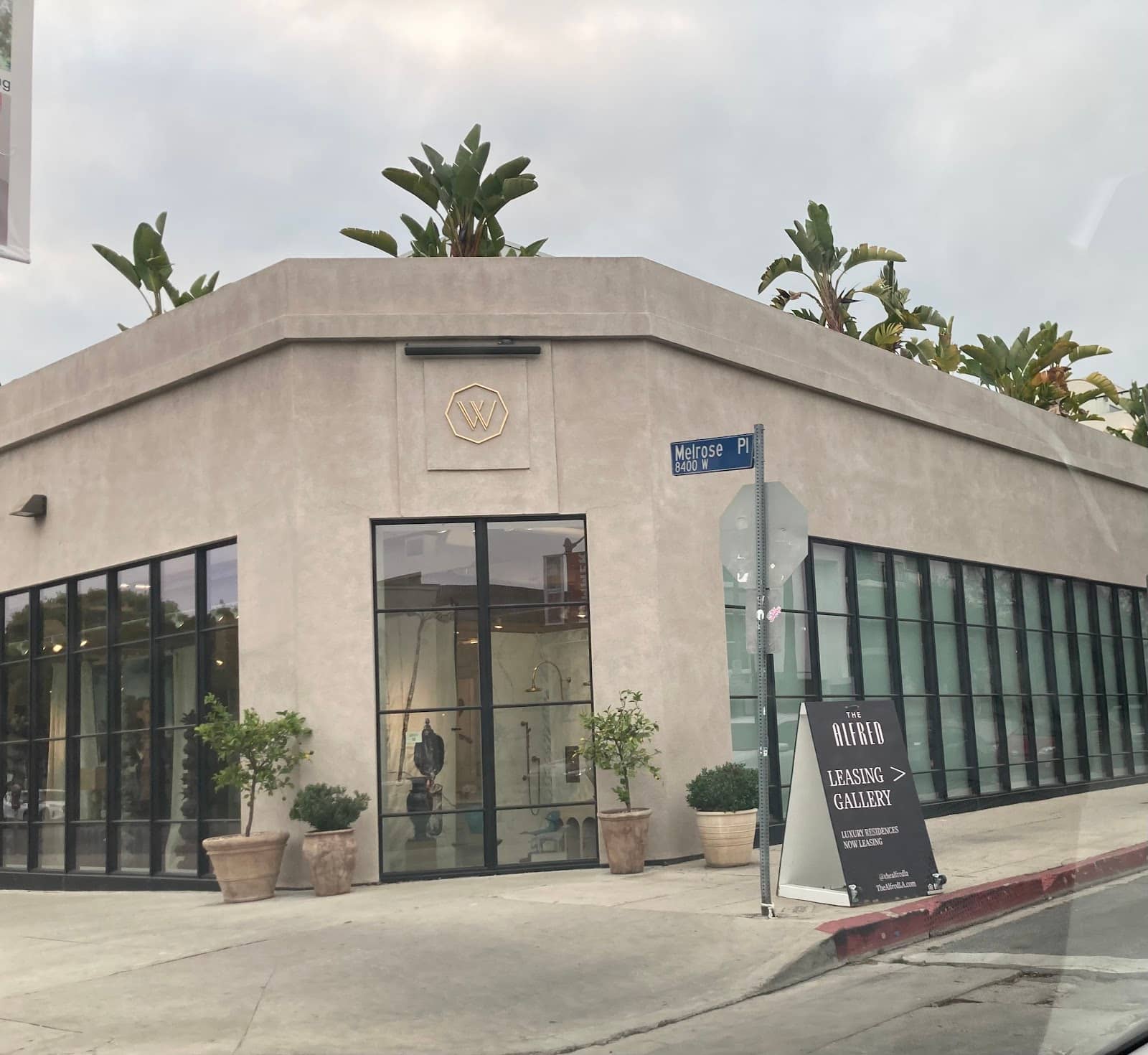 Gourmet Cafes & Eateries