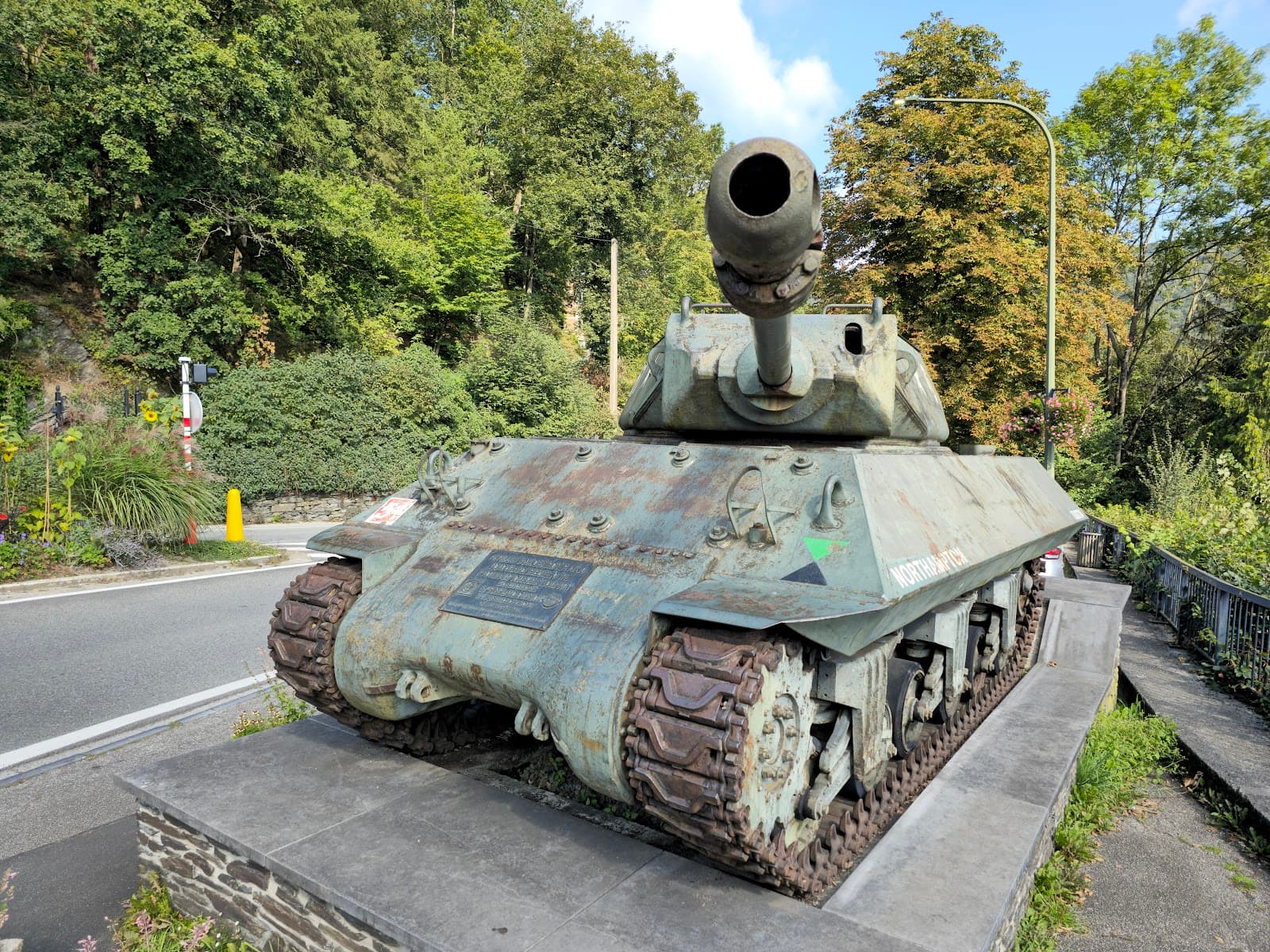 M10 Tank Memorial - Image 1