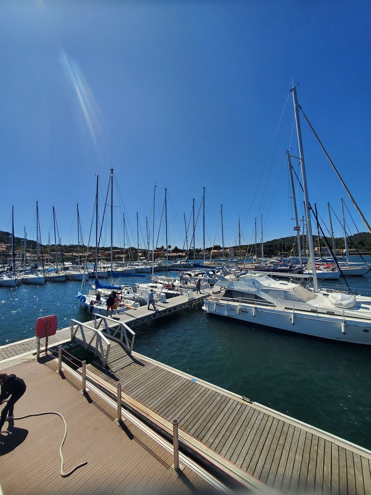 Porquerolles Village - Image 1