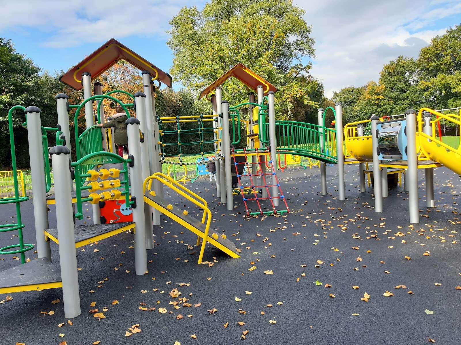 Verdin Park - Image 1