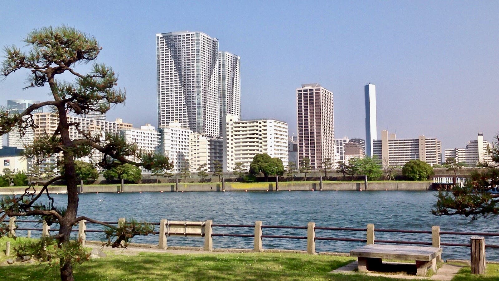 Hamarikyu Pier Tokyo - Image 1