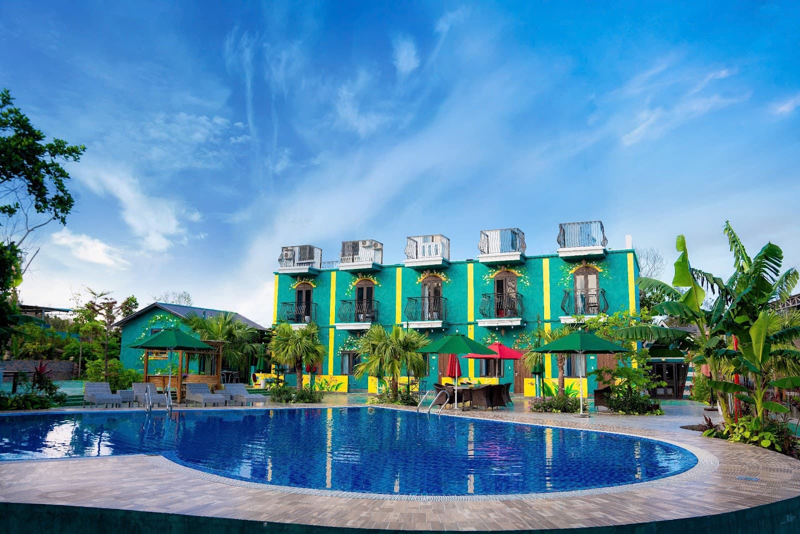 Minh Chau Beach Quan Lan - Image 1