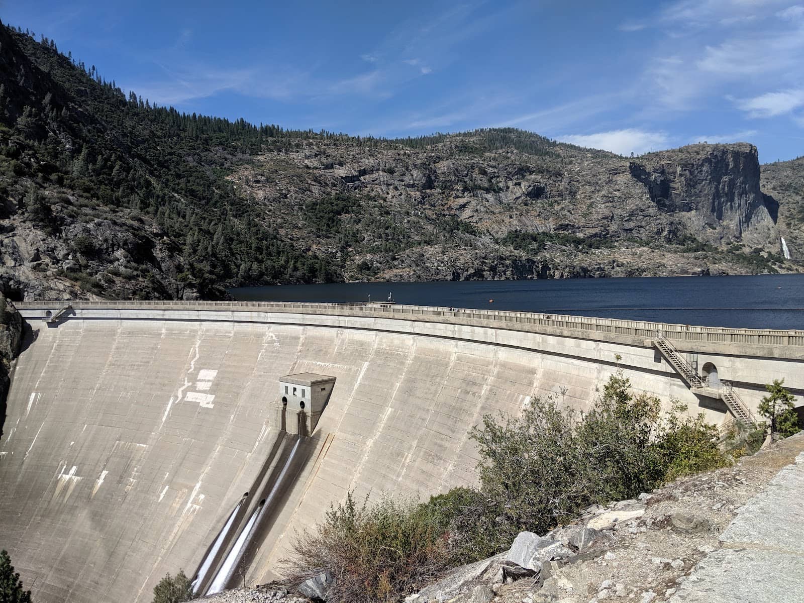 Hetch Hetchy Reservoir Trail
