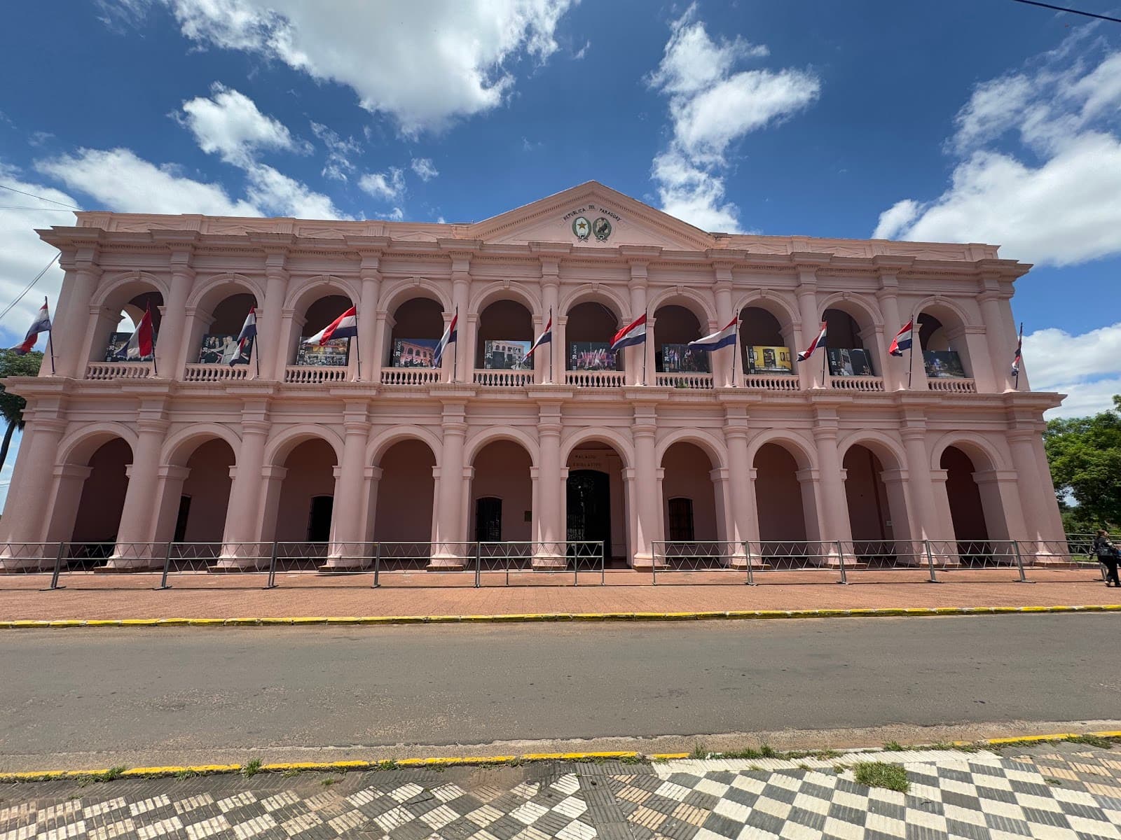 Centro Cultural de la República El Cabildo - Image 1