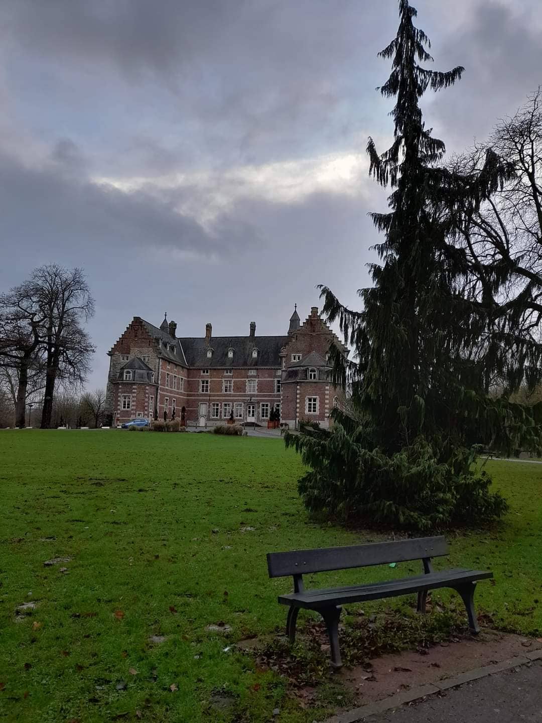 Château de Monceau-sur-Sambre