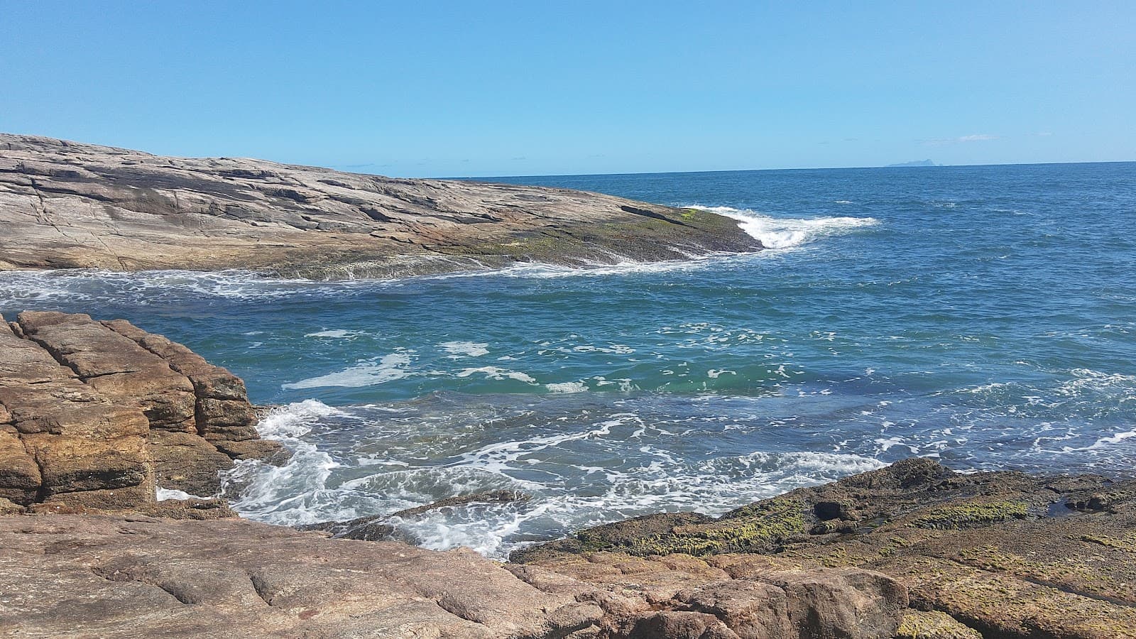 Praia de Cambury São Sebastião - Image 1
