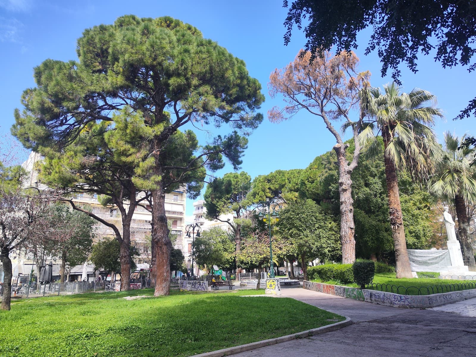 Queen Olga Square - Image 1