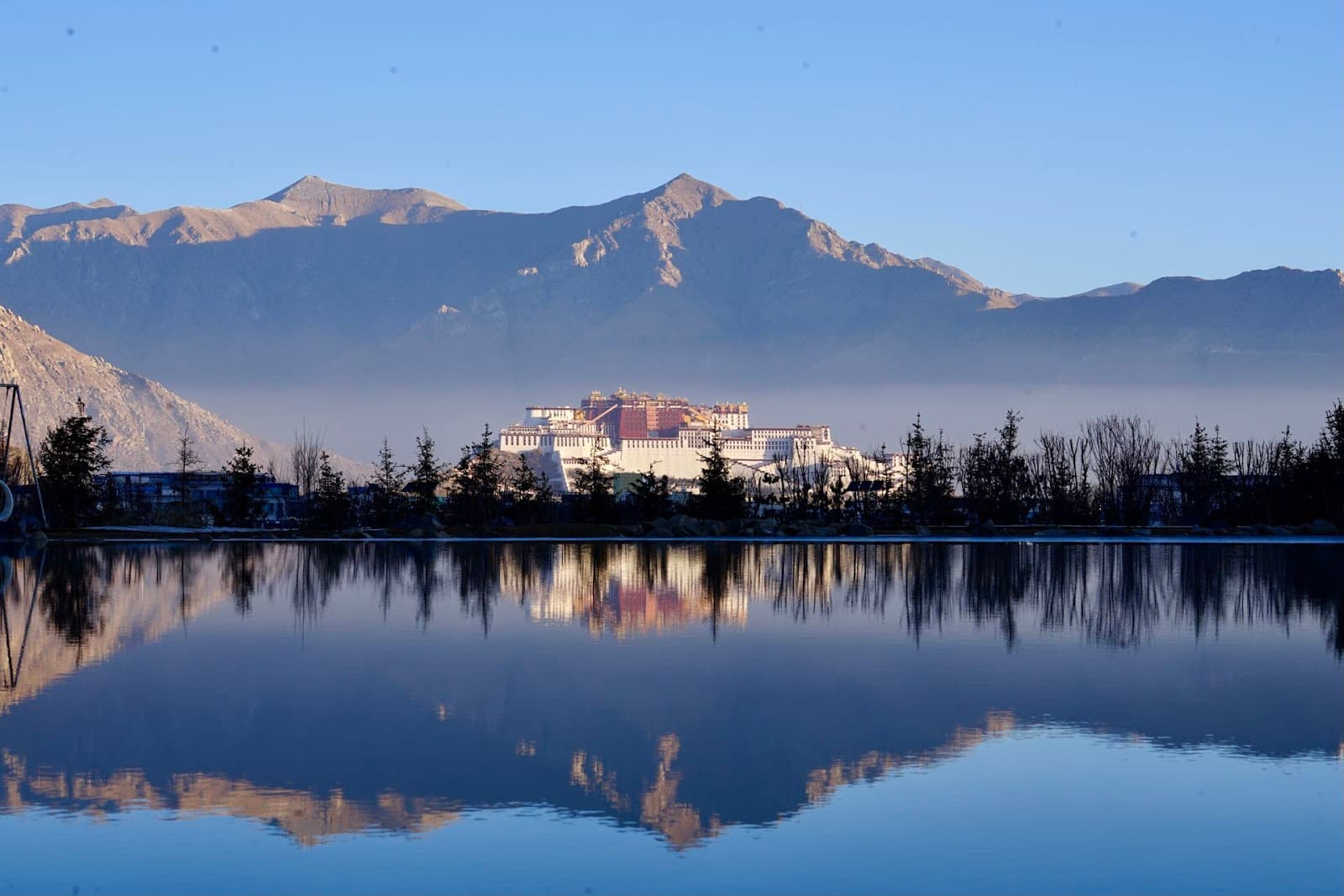 Longwangtan Park - Image 1