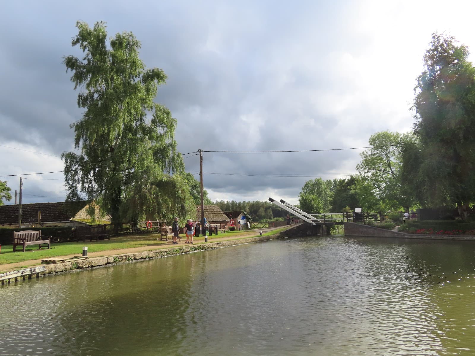 Thrupp Canal Basin - Image 1