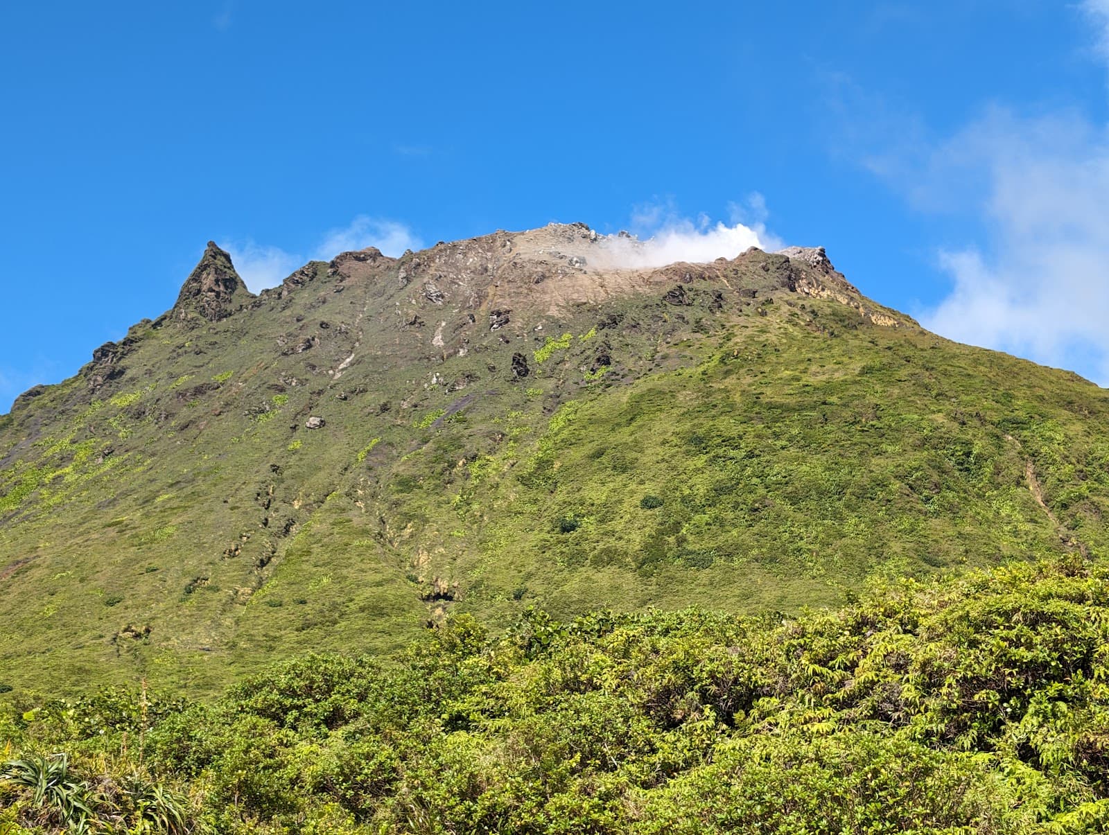 La Soufrière Volcano - Image 1