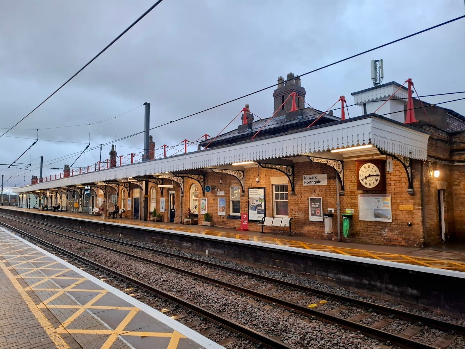 Newark North Gate Railway Station - Image 1