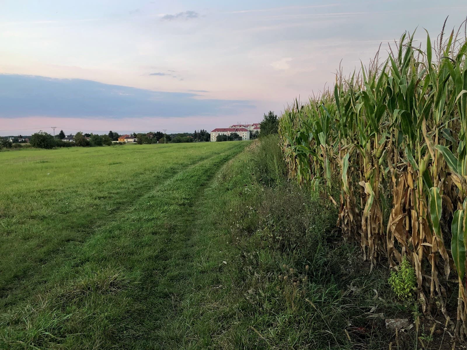 Újezd nad Lesy - Image 1