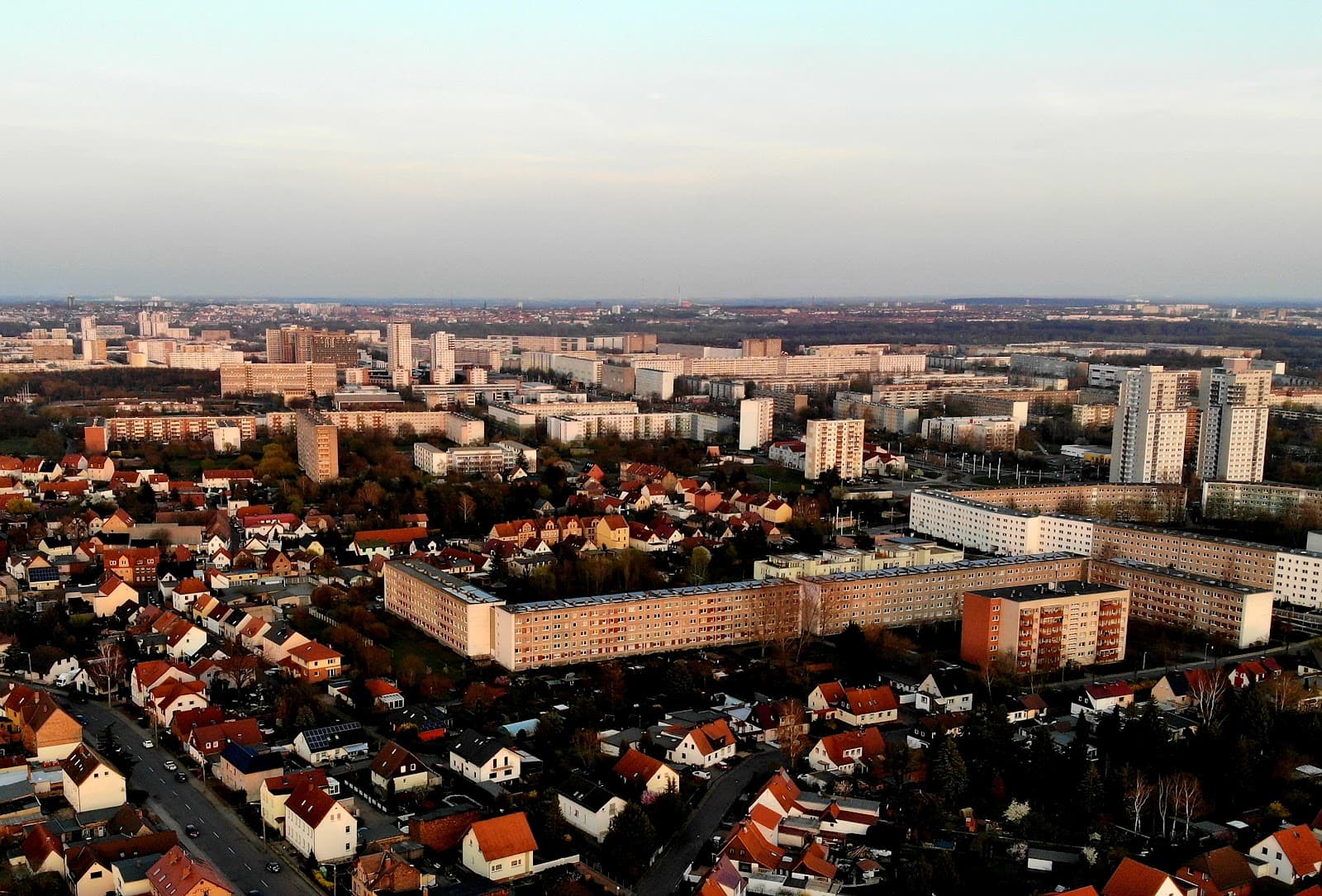 Halle-Neustadt - Image 1