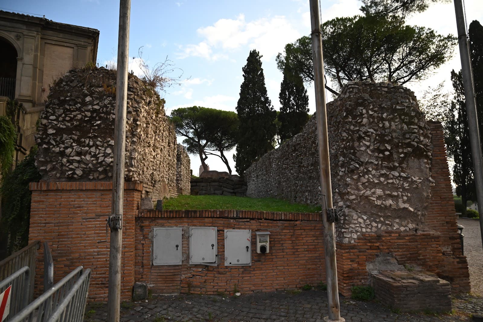 Temple of Juno Moneta - Image 1