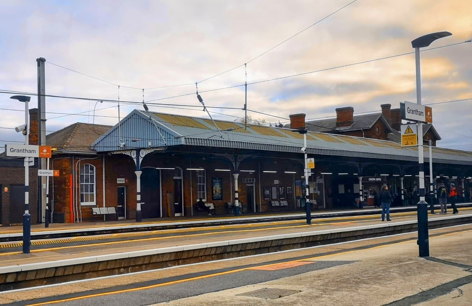 Grantham Railway Station - Image 1