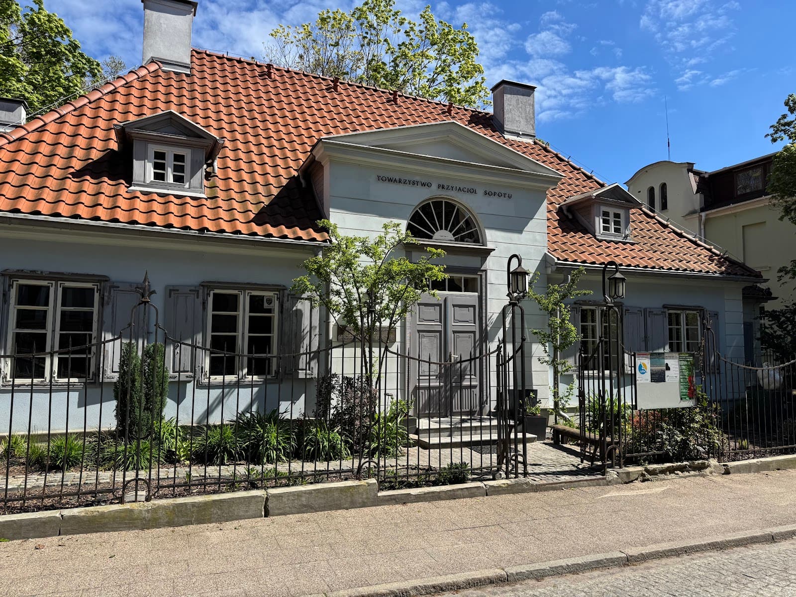 Sierakowski Manor - Image 1