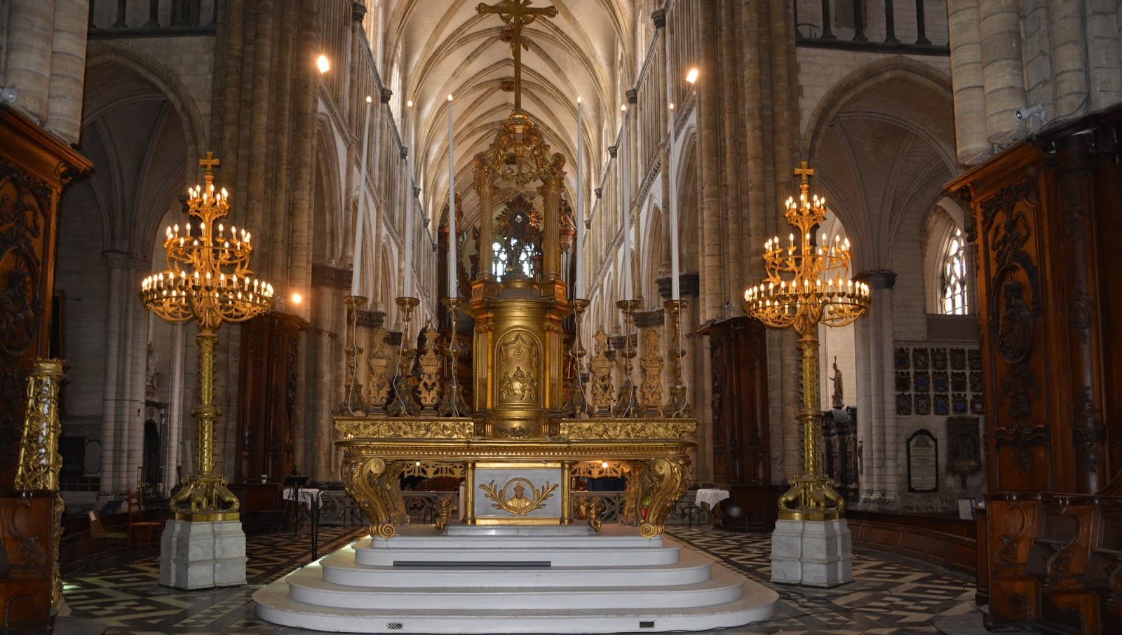 Saint-Omer Cathedral - Image 1