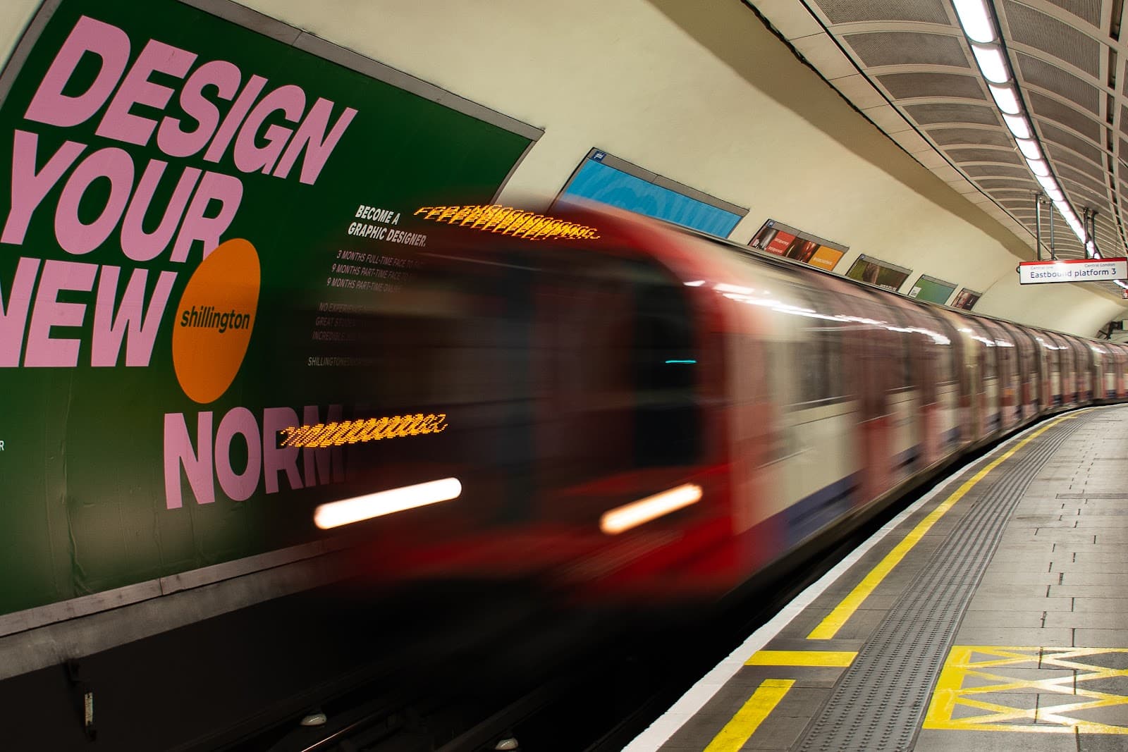 Notting Hill Gate - Image 1