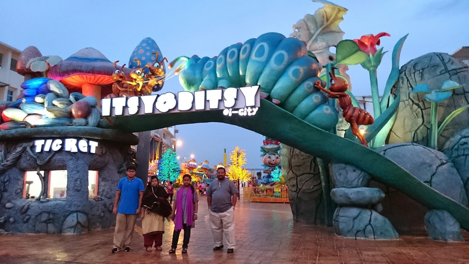 i-City Theme Park - Image 1