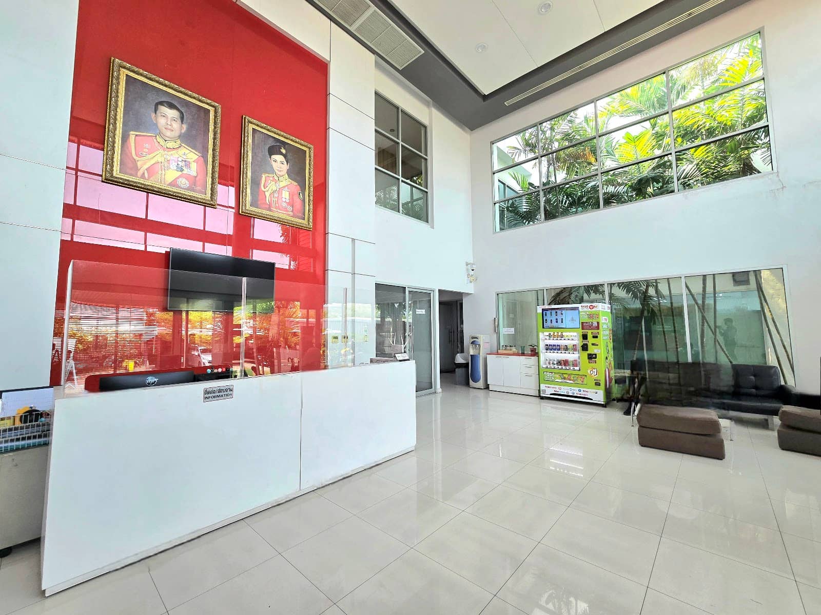 Scenic Canal Cruises