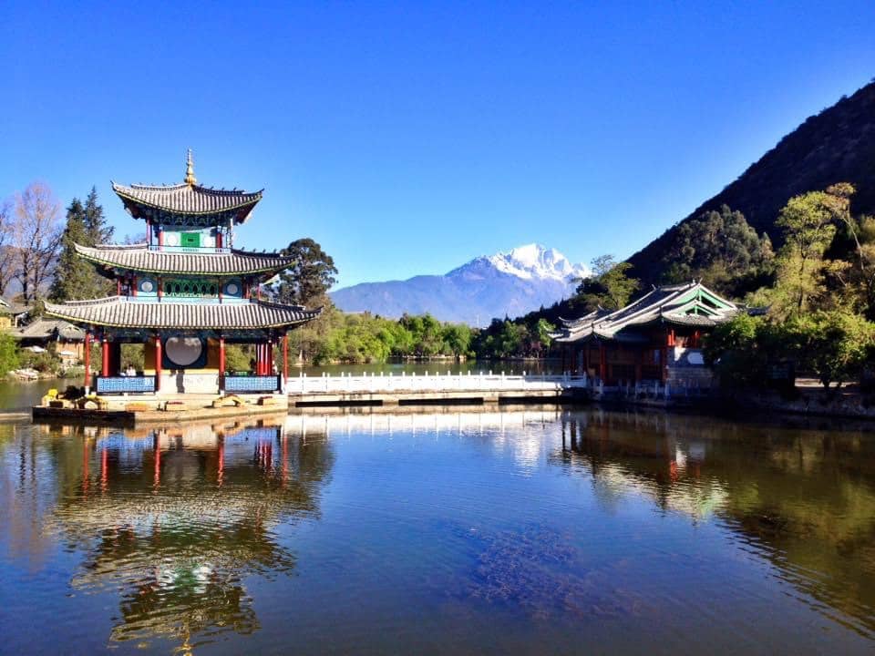 Jade Dragon Snow Mountain Views